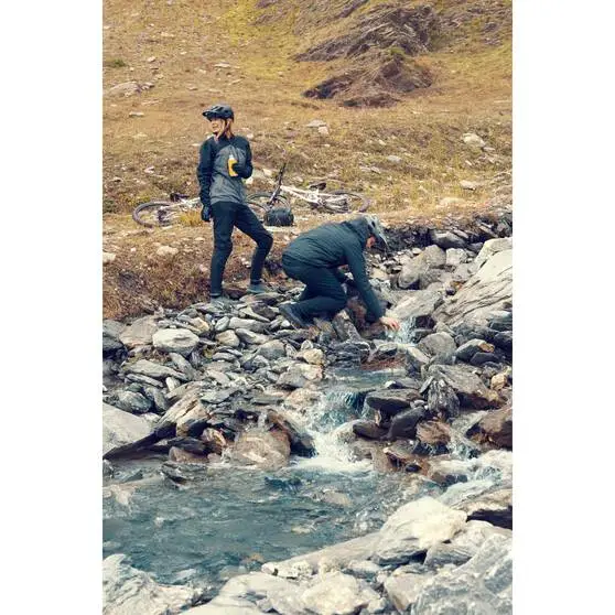 Dometic 660ml Insulated Bottle Moss - Image 7