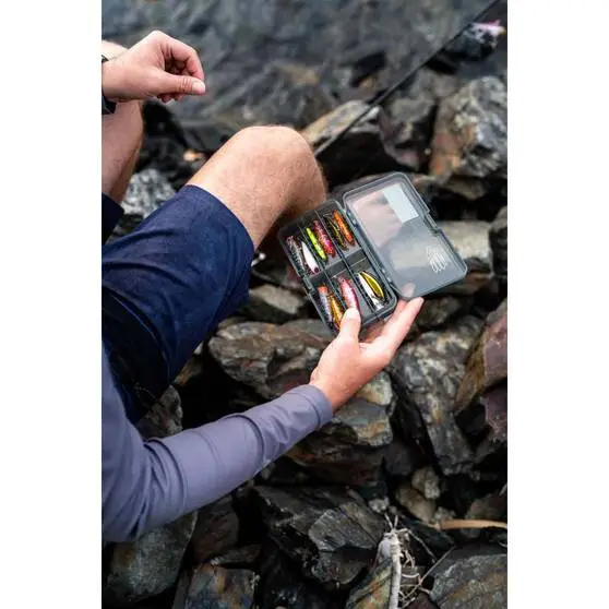 Versus VS-806 Tackle Box Black - Image 3